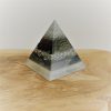 Orgonite-Piramide-klein