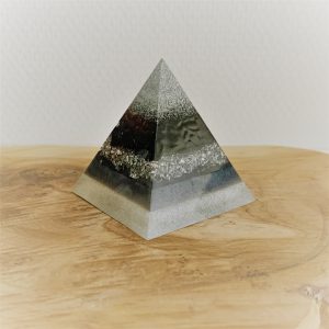 Orgonite Piramide 6x6 cm